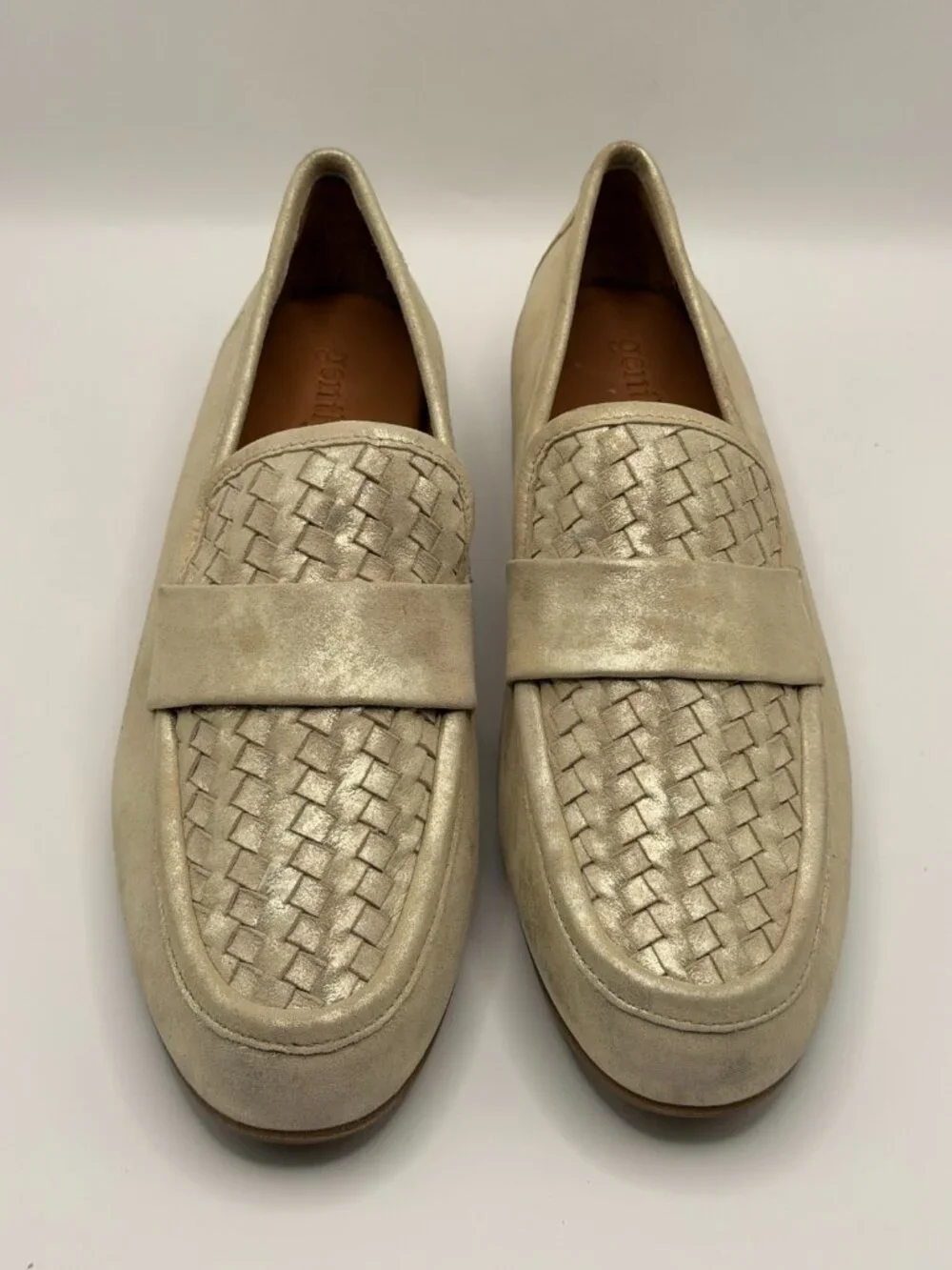 Gentle Souls Women Woven Gold Leather Loafer Sz 9
